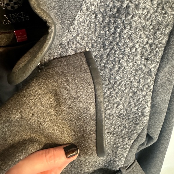 GORGEOUS Vince Camuto 3/4 length wool coat, size L - Picture 10 of 12